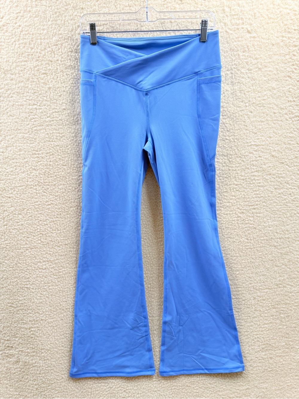 LA Gear Crossover Waist Flare Yoga Pants Leggings Blue Pockets Womens M NWT